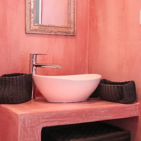 Camara Homes Apartmán *